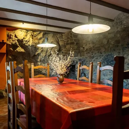 La Casa Del Arco * Añón