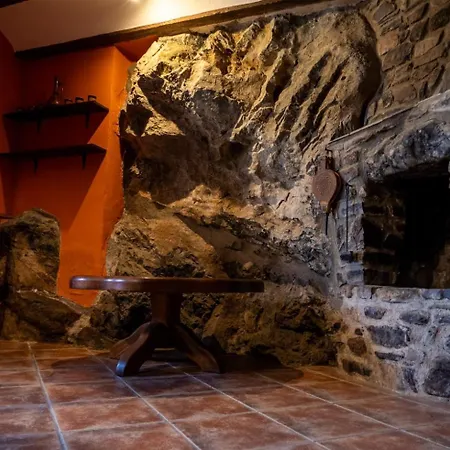 Semesterbostad La Casa Del Arco Añón