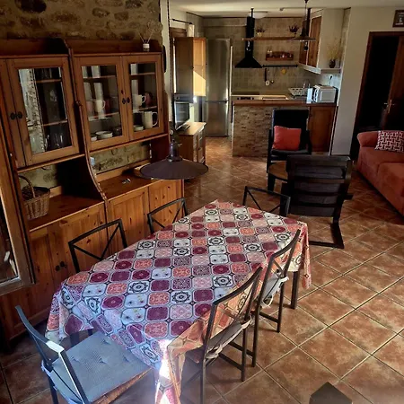 La Casa Del Arco بيت للعطل Añón