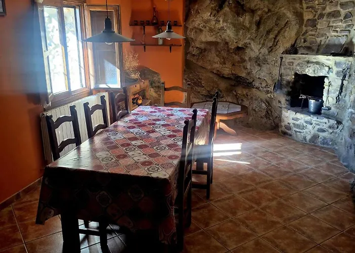 La Casa Del Arco * Añón